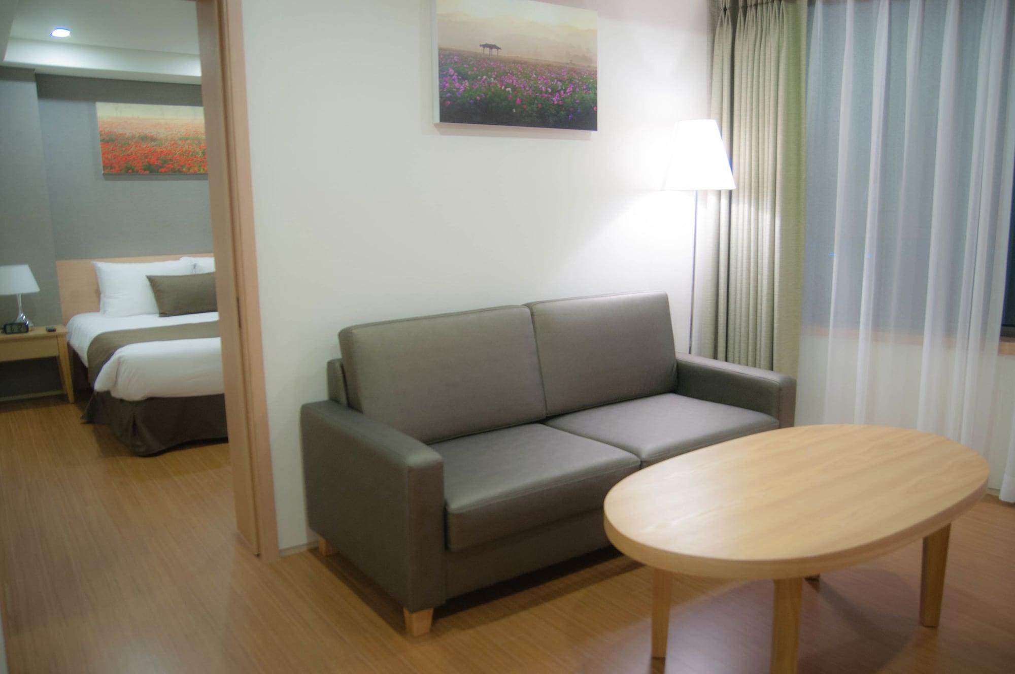 Benikea Jungmun Hotel Seogwipo Exterior foto